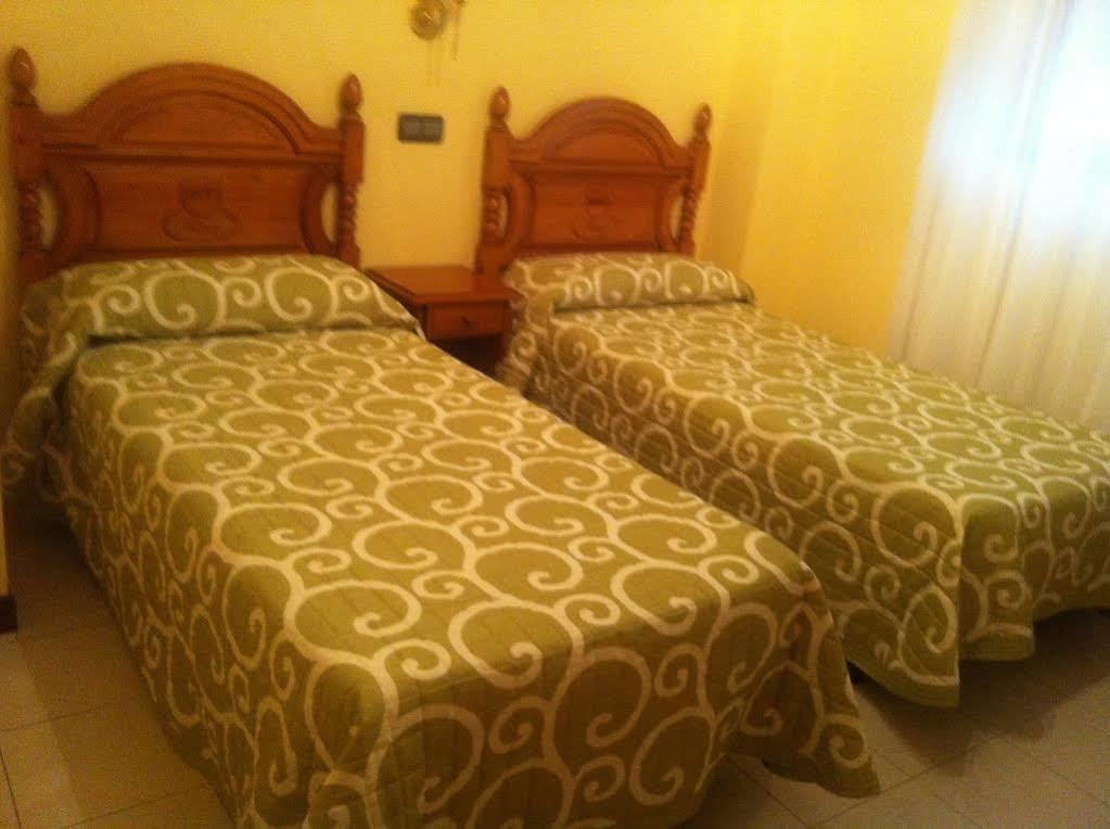 H Pelayo Auto Check-In Rooms Noja Exterior photo